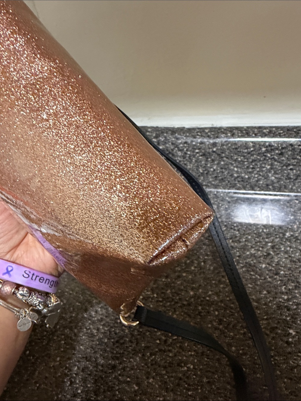 kate spade rose gold coated glitter crossbody and matching pouch - Picture 10 of 11